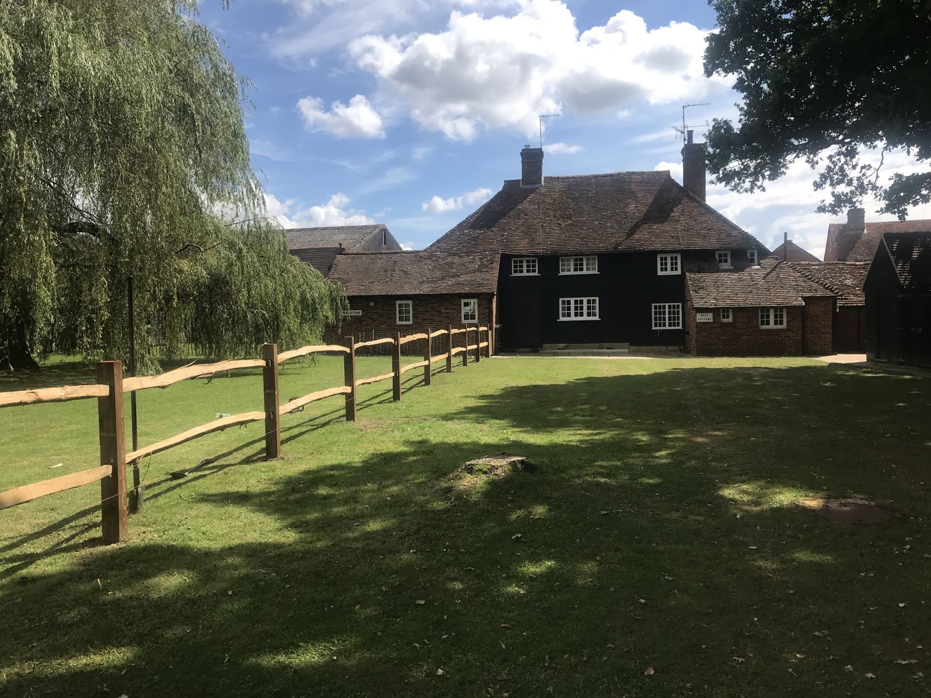West Cottage, Ellens Green Cranfold